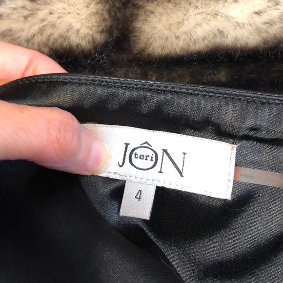 Teri Jon skirt - Picture 5 of 6